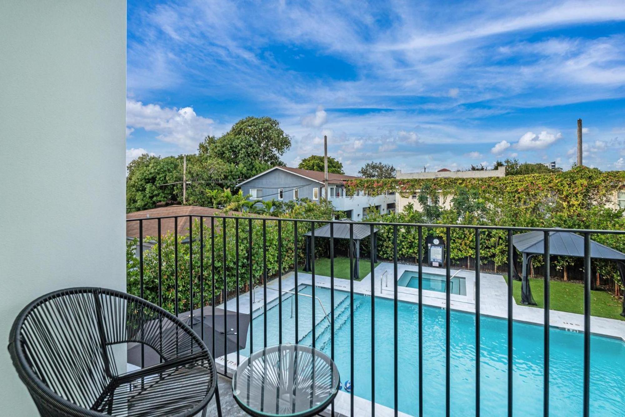 Lux Retreat By Renzzi Apartment Miami Exterior photo